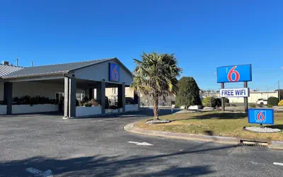 Motel 6 Greenville, NC – ECU-Medical Center