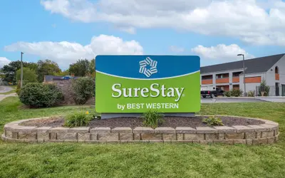 SureStay by Best Western Kansas City Country Inn North