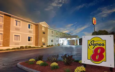 Super 8 by Wyndham Lexington/Hamburg Area