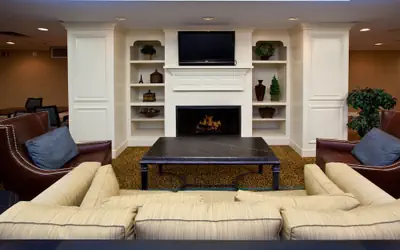 Holiday Inn Express Indianapolis Airport by IHG