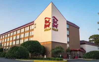 Red Roof Inn PLUS+ Boston - Woburn/ Burlington