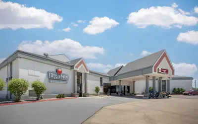 Best Western Plus York Hotel & Conference Center