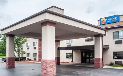 Comfort Inn & Suites Hamburg - Buffalo South