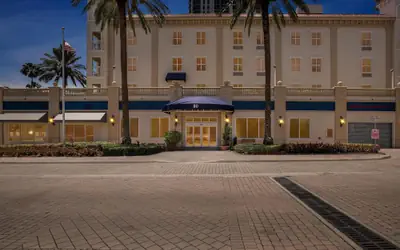 Hampton Inn & Suites St. Petersburg/Downtown