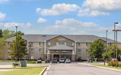 Comfort Inn & Suites Pittsburg KS