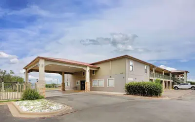 Best Western Snyder Inn