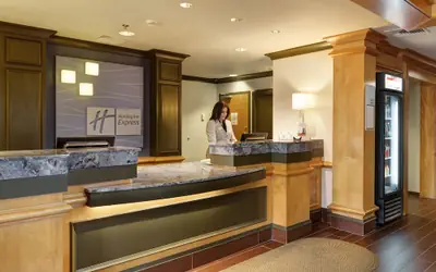 Holiday Inn Express Hotel & Suites Warwick-Providence (Arpt) by IHG