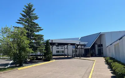 Barker's Island Inn Resort