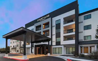 Courtyard by Marriott Austin The Domain Area