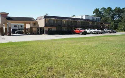 Executive Inn & Suites