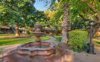 Inn Marin and Suites, an Ascend Collection Hotel