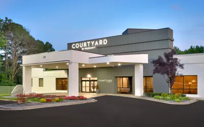 Courtyard by Marriott Charlotte Airport LoSo