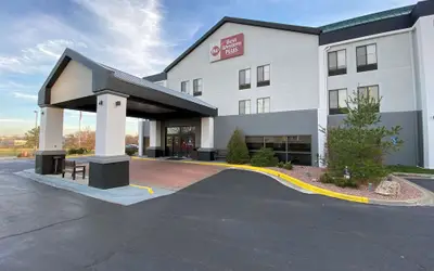 Best Western Plus Kansas City Airport-KCI East