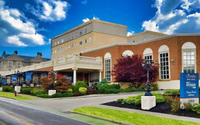 Collegian Hotel & Suites, Trademark Collection by Wyndham