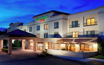 Courtyard by Marriott Newburgh Stewart Airport