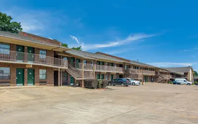 Quality Inn Magnolia