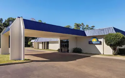 Days Inn by Wyndham McComb MS