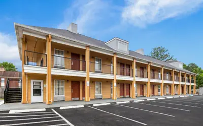 Quality Inn Decatur River City