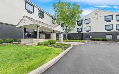 MainStay Suites Columbus North – Worthington