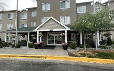 Country Inn & Suites by Radisson, Grand Rapids Airport, MI