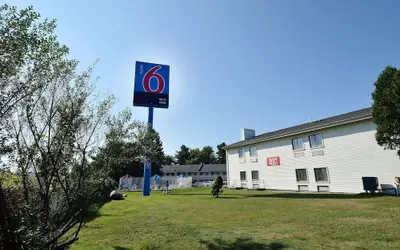 Motel 6 Nashua, NH - North