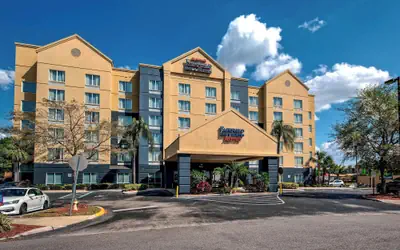 Fairfield Inn & Suites by Marriott Near Universal Orlando