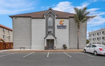 Comfort Inn & Suites Salinas City Center Area