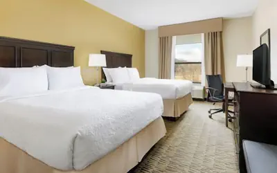 Countryside Inn and Suites