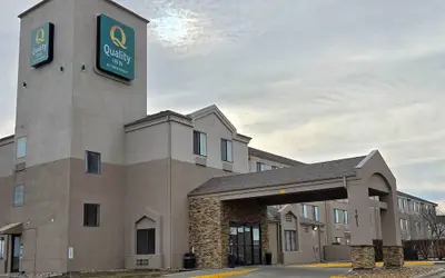 Quality Inn Kansas City International Airport
