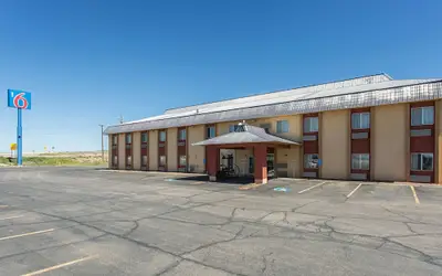 Motel 6 Moriarty, NM
