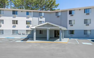 Super 8 by Wyndham Homewood Birmingham Area