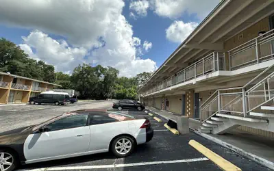 Kampus Inn by Hotel O Gainesville - University Area