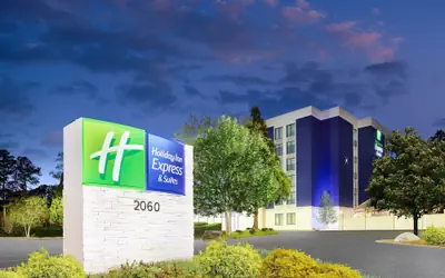 Holiday Inn Express & Suites Atlanta - Tucker Northlake by IHG