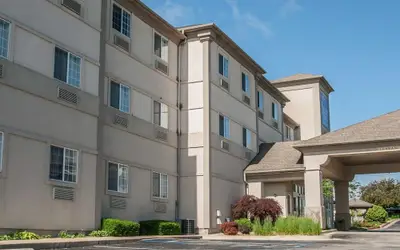 Sleep Inn & Suites Lake of the Ozarks