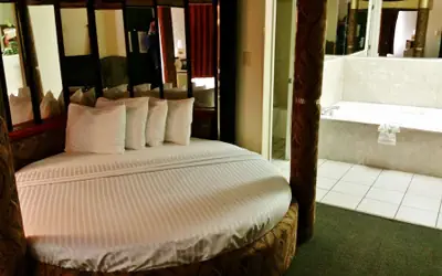 Country Hearth Inn & Suites Augusta