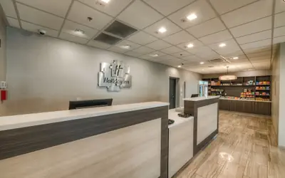 Holiday Inn Tacoma Mall by IHG