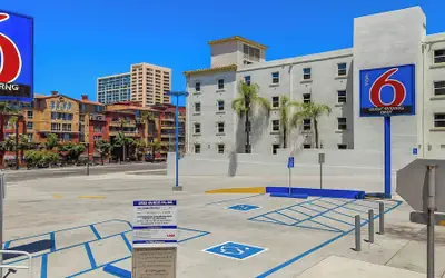 Motel 6 San Diego, CA - Downtown