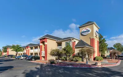 Suburban Studios Albuquerque Uptown