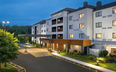 Courtyard By Marriott Danbury