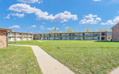 Eastlake Suites Hotel & Conference Center By OYO Urbana