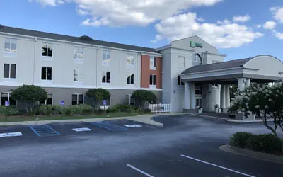 Holiday Inn Express Hotel & Suites Auburn - University Area by IHG