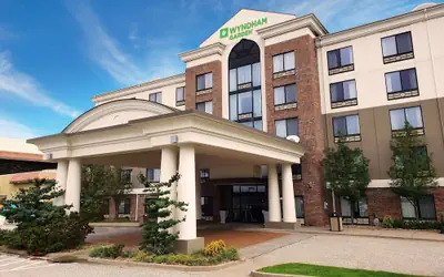 Wyndham Garden Erie