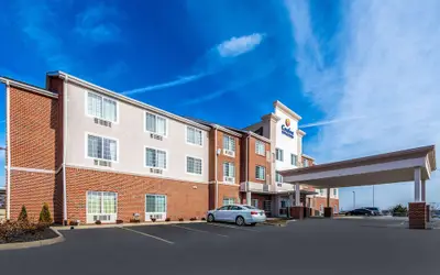 Comfort Inn & Suites Dayton North
