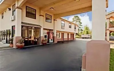 Apple Tree Inn Tyler Lindale