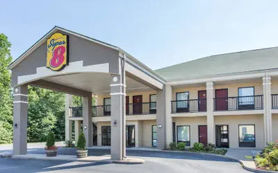 Super 8 by Wyndham Petersburg