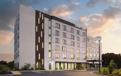 Courtyard By Marriott Lake City