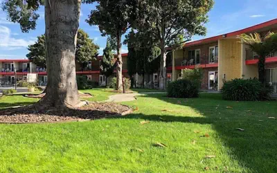 Garden Inn & Suites Oakland Airport