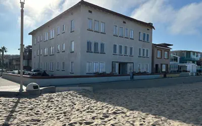 The Vurpillat Beachfront Hotel
