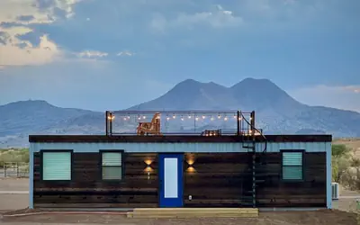 New Southwest Shipping Container-in Alpine