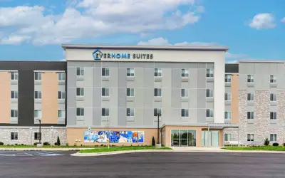 Everhome Suites Lexington - Horse Park